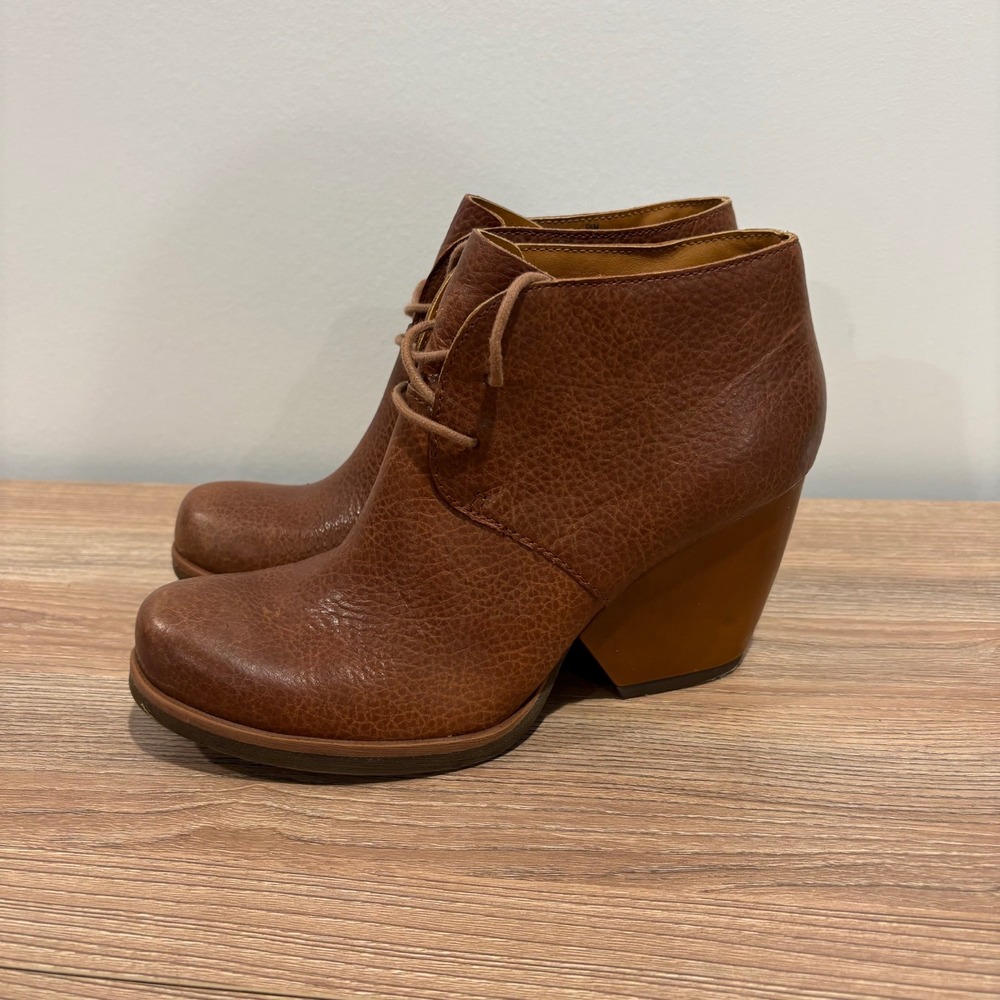 Korks Leather Lace Up Ankle Boots Womens Brown size 6.5 Block Heel Q20908